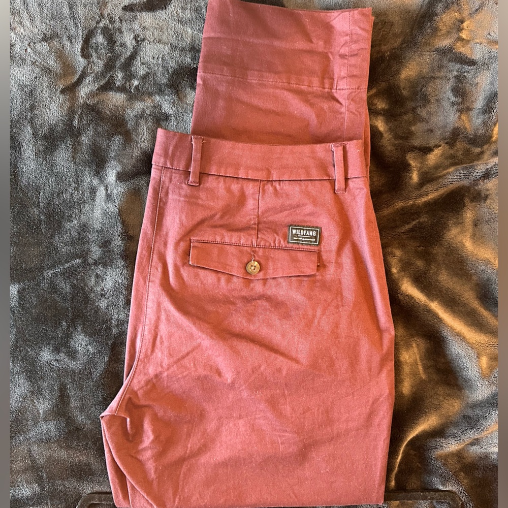 Wildfang The Essential Trouser in Maroon